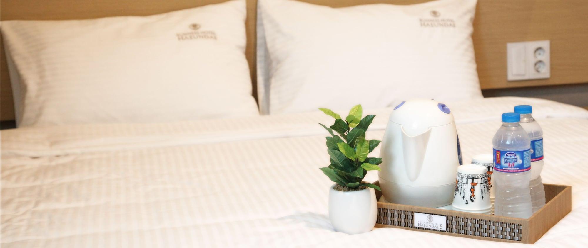 Business Hotel Haeundae S Busan Bagian luar foto