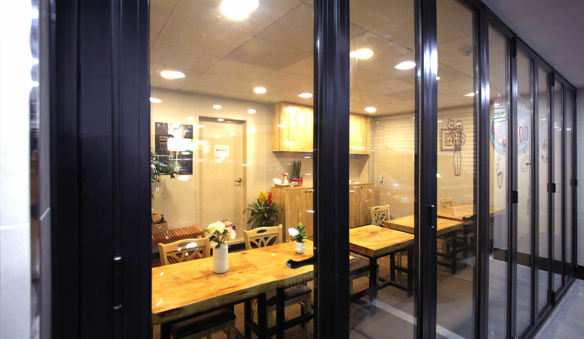 Business Hotel Haeundae S Busan Bagian luar foto