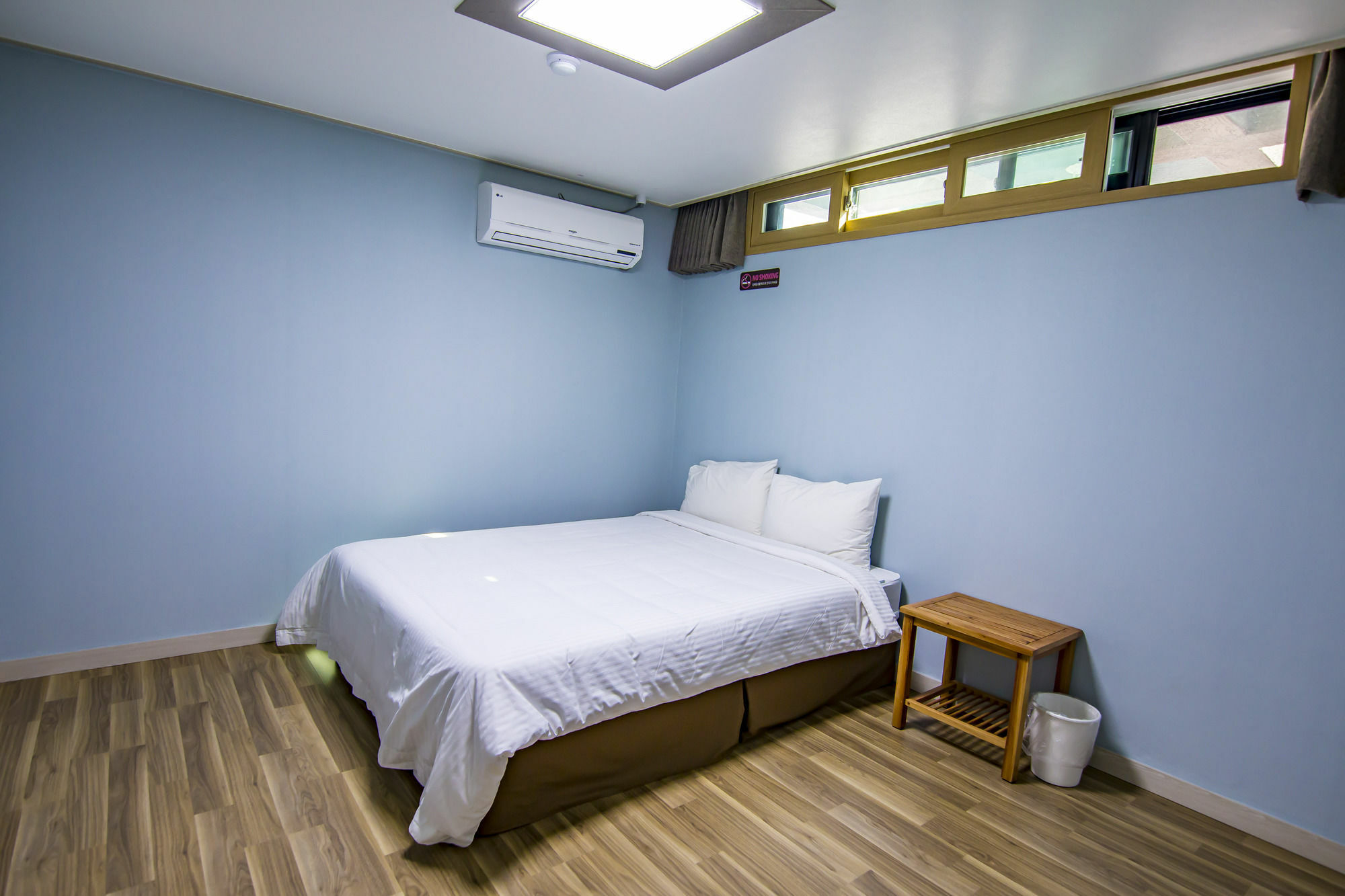 Business Hotel Haeundae S Busan Bagian luar foto